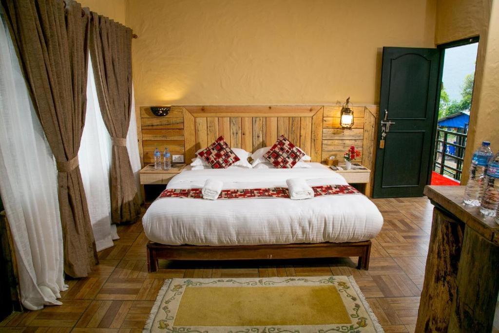 Hotel Tourist Residency Pokhara Exterior photo