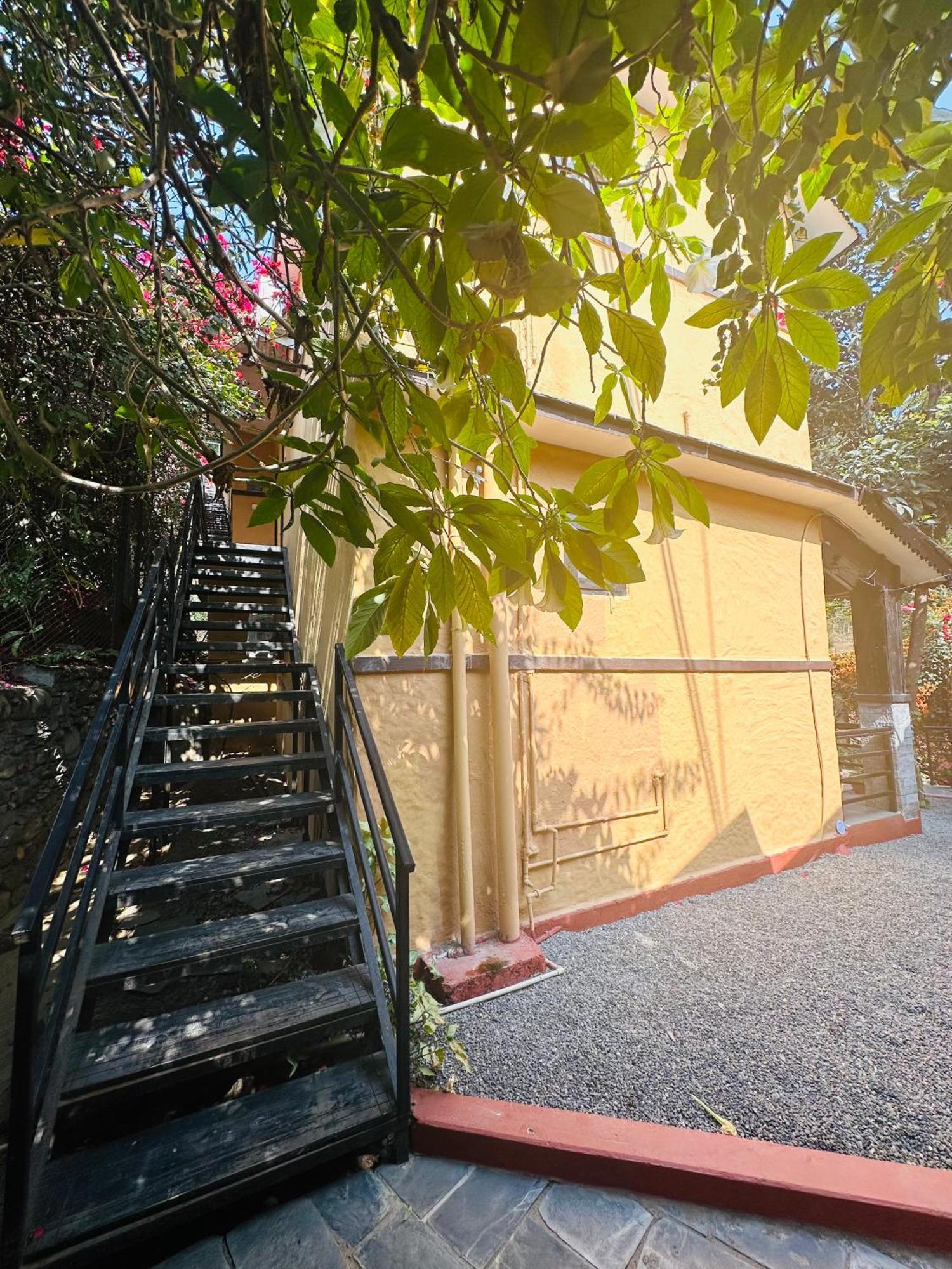 Hotel Tourist Residency Pokhara Exterior photo